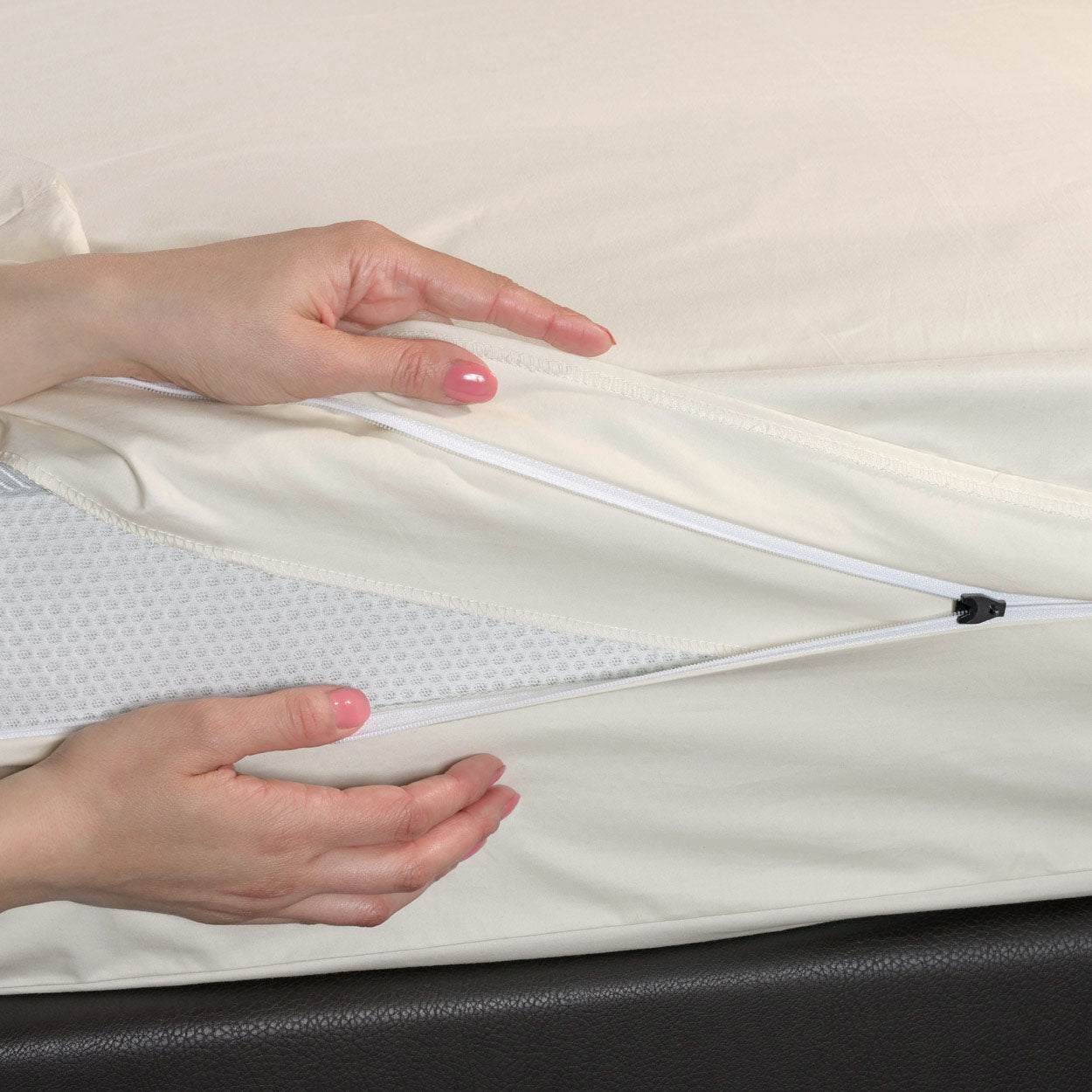 Softsan® Encasing für Boxspring Matratzen aus Bio Baumwolle | Schutzbezug für Allergiker - Softsan